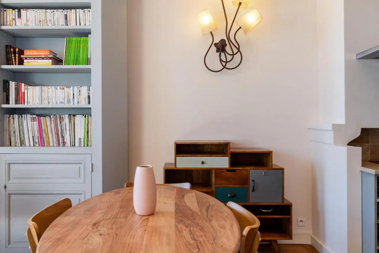 Le Cocon Pacome Les Autres Apartment Lyon France