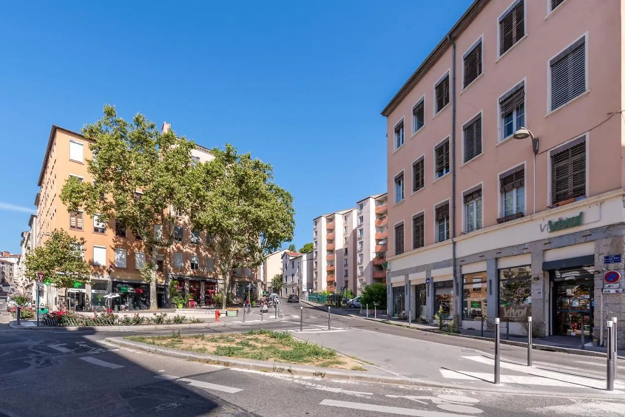 Le Cocon Pacome Les Autres Apartment Lyon France