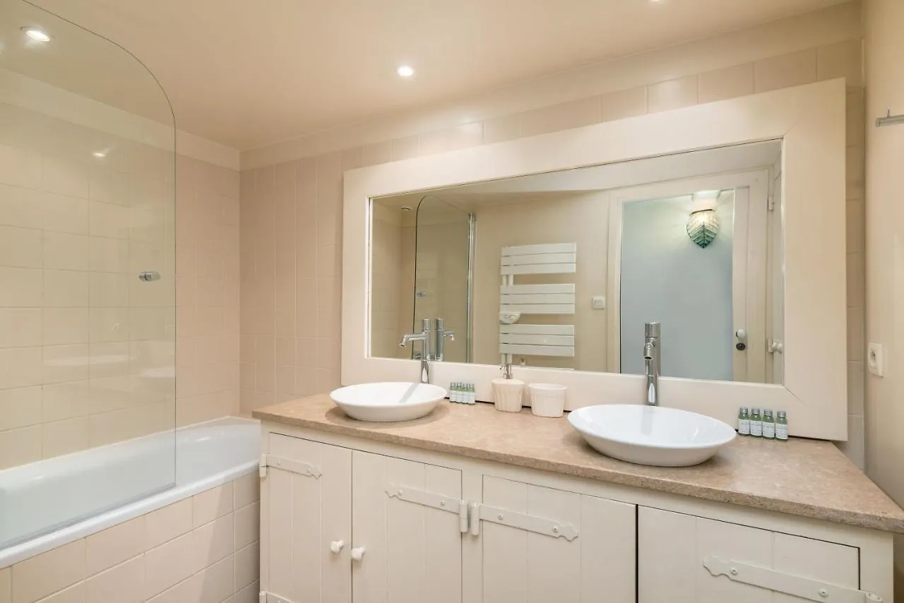 Le Cocon Pacome Les Autres Apartment Lyon